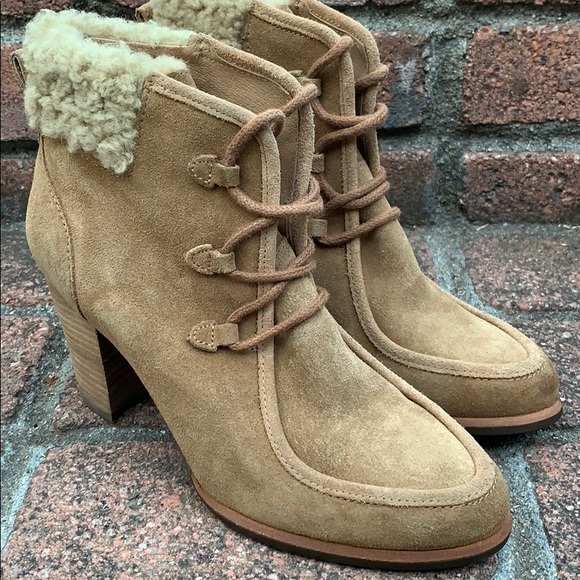 Ugg boots size 8 - Picture 10 of 16